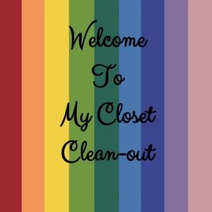 Welcome to my closet.💕